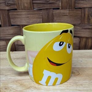 M&M'S Cheerful Yellow Mug